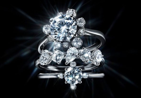 Timeless Elegance: How Swarovski Crystal Jewelry Revives Edwardian Glamour for Modern Fashionistas